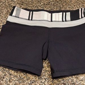 Luluemon biker shorts